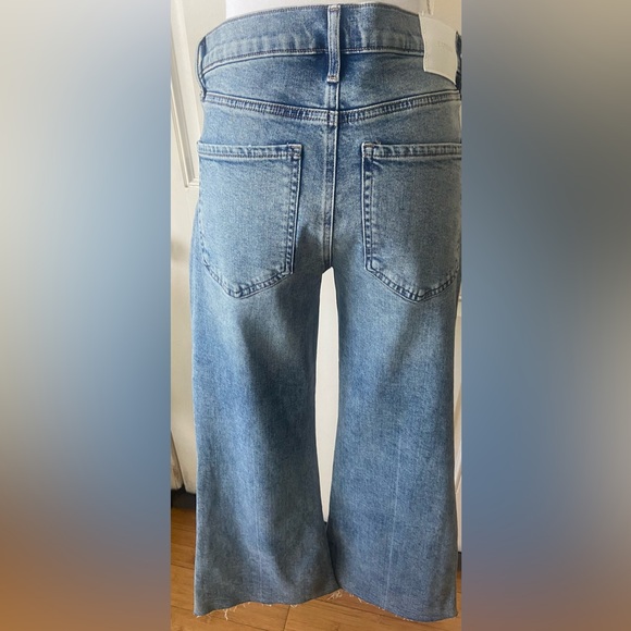 NWT Express 70s Flare Midrise Jeans. Size 10 S. - Picture 2 of 7